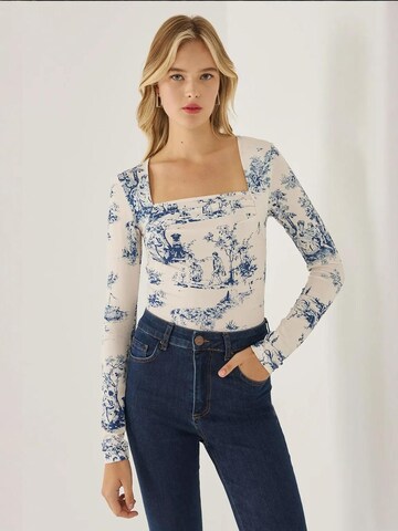Hiccup Shirt in Blue: front
