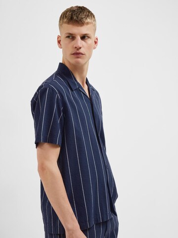 SELECTED HOMME Regular fit Button Up Shirt 'West' in Blue