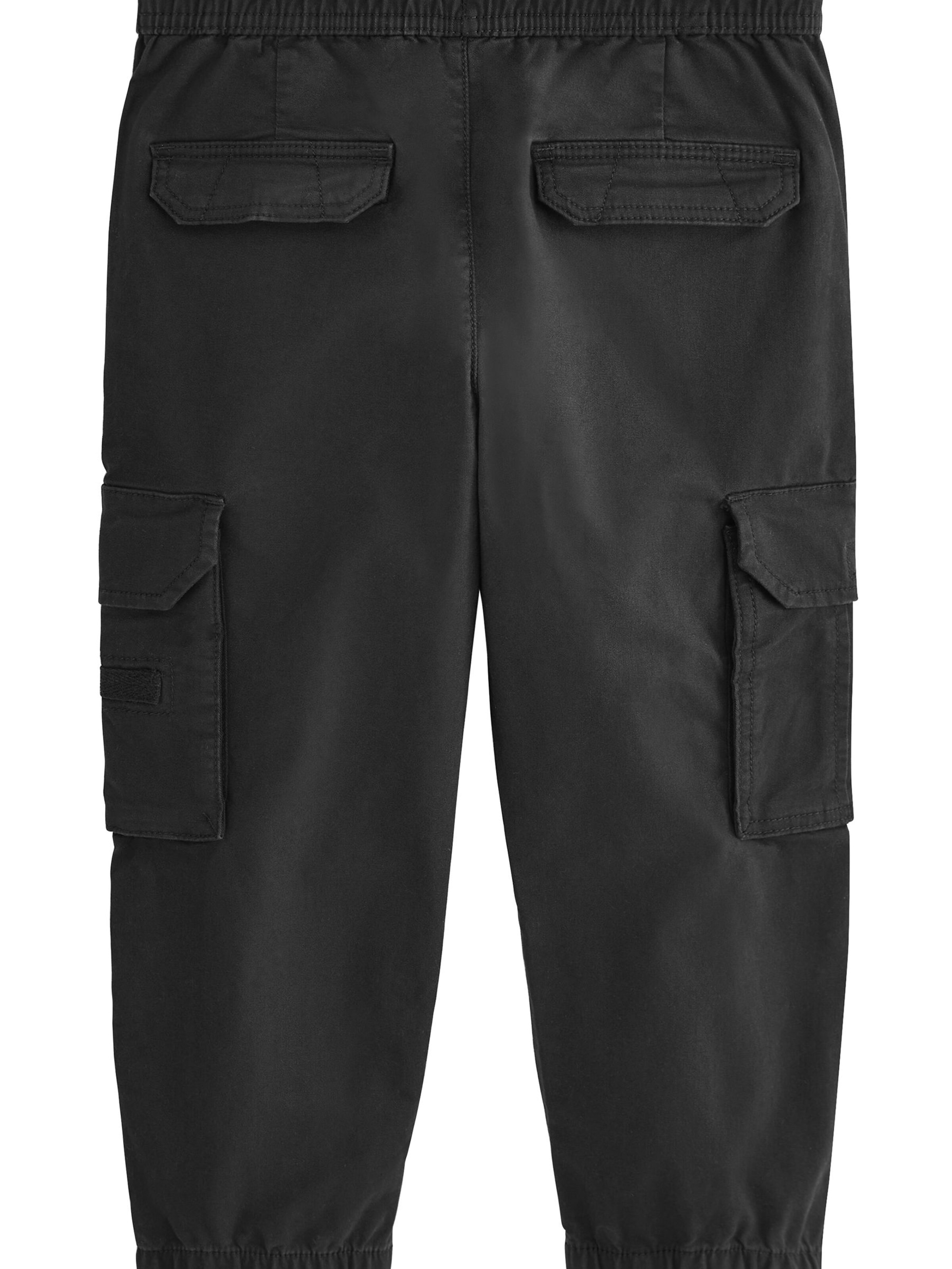 NextTapered Hlače - crna boja