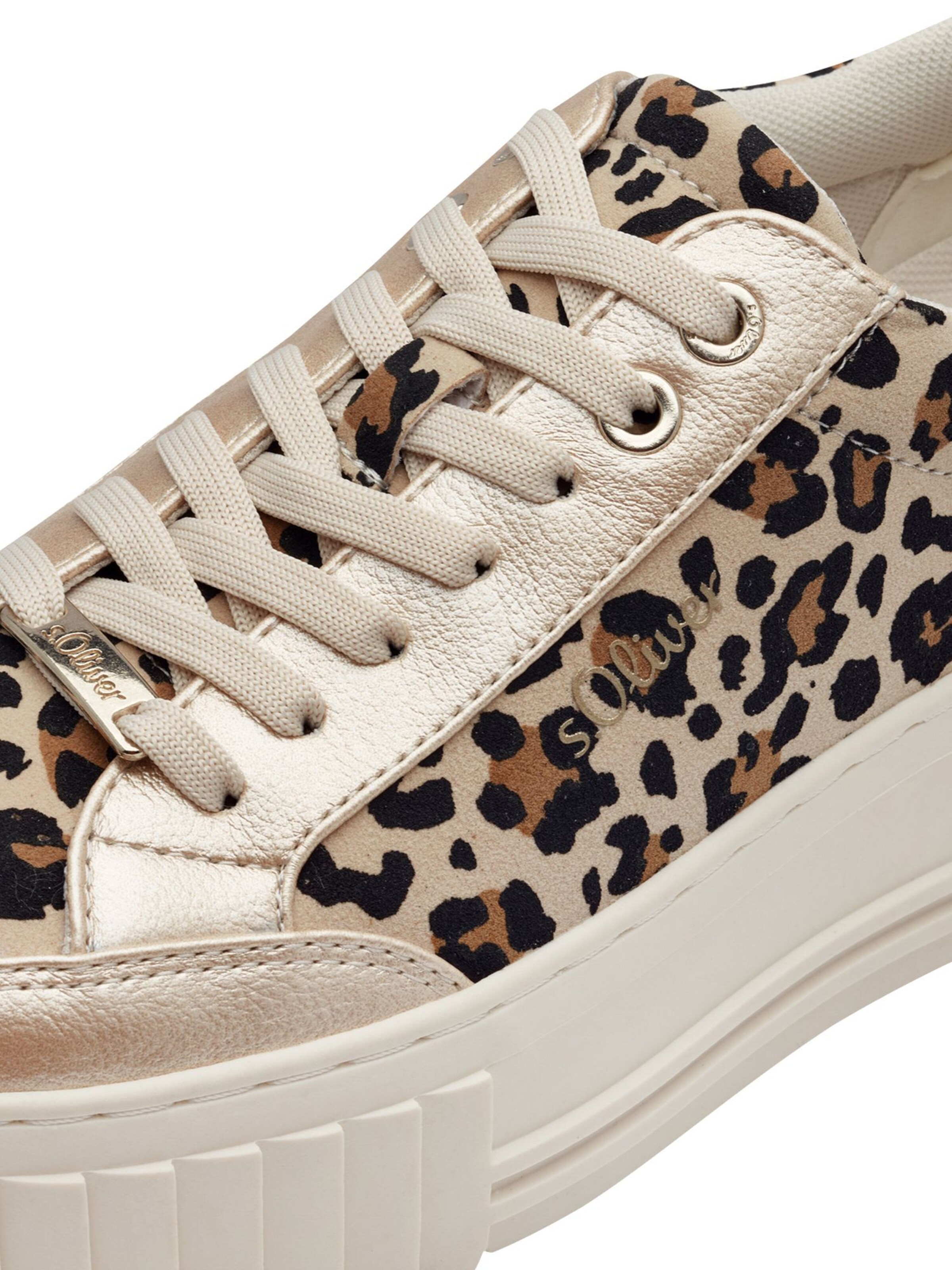 s.Oliver Sneakers in Beige