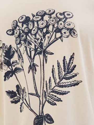 JJ Rebel Футболка 'JREBBOTANIC' в Бежевый