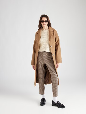 s.Oliver - Tapered Pantalón en beige