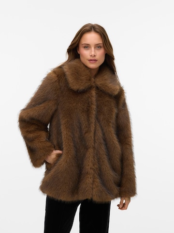 VERO MODA Overgangsfrakke 'VMGloria' i brun: forside