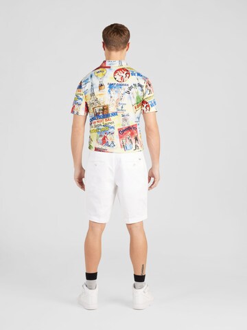 BOSS Slimfit Shorts in Weiß