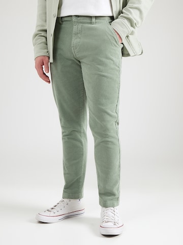 Lindbergh Tapered Chino Pants in Green: front