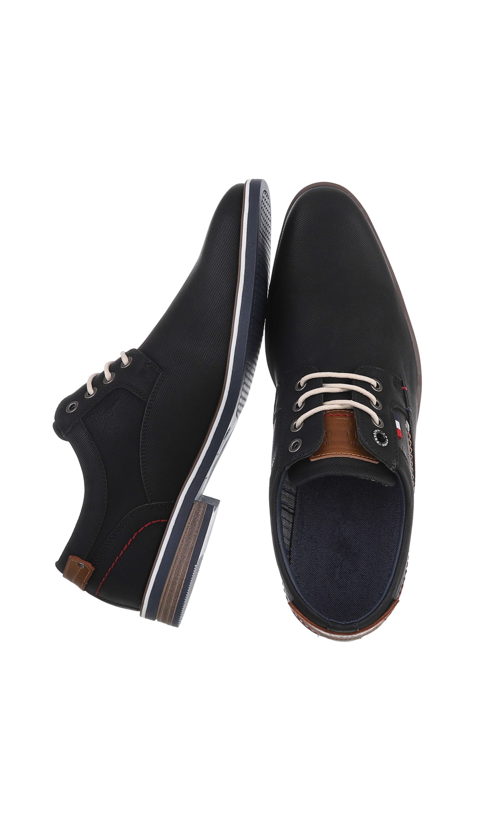 CoolWalk Lace-Up Shoes in Black