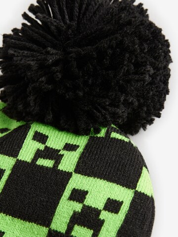 Next Beanie in Green