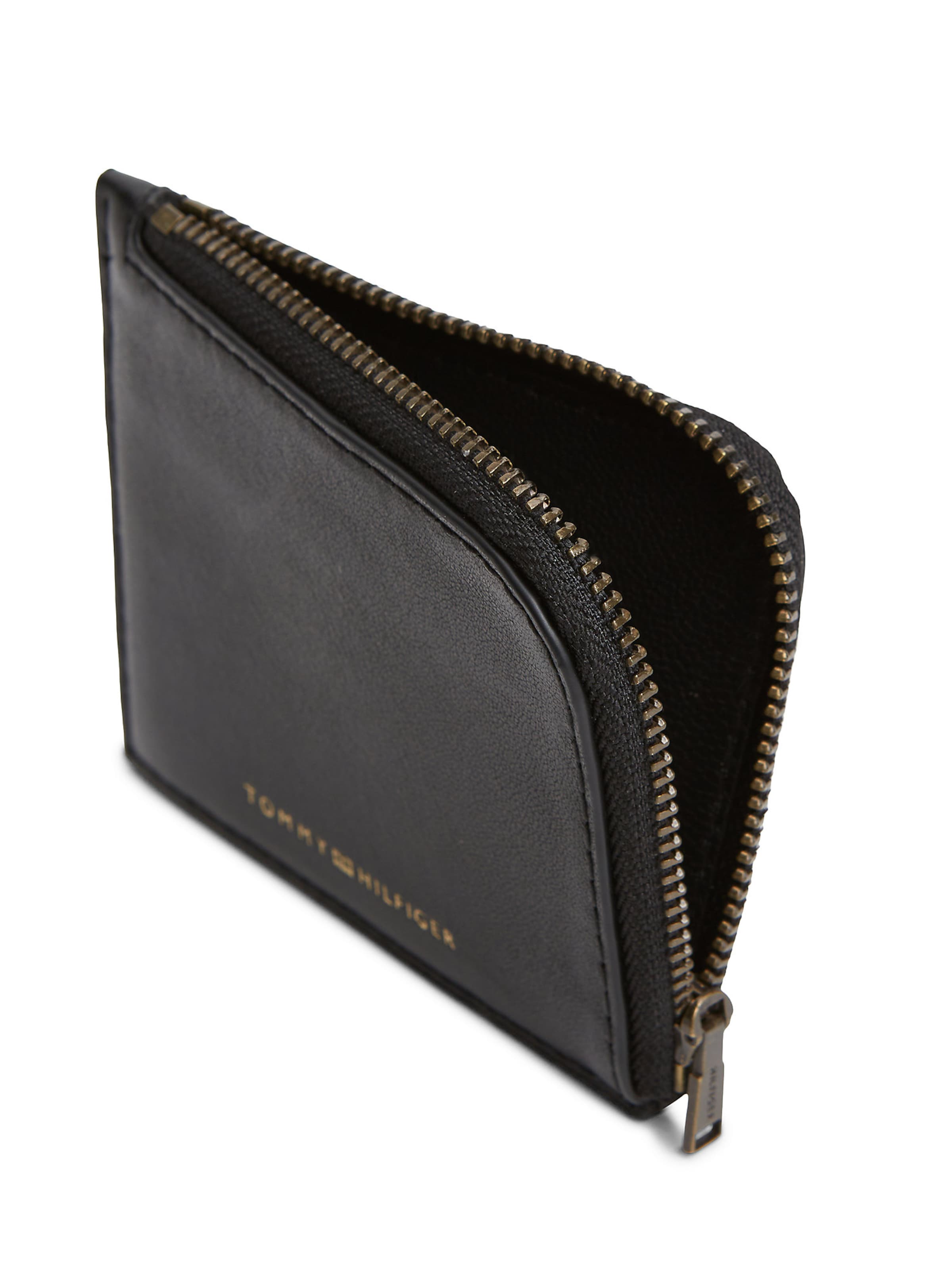 TOMMY HILFIGER Wallet in Black