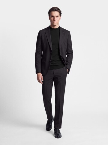Thomas Goodwin Regular Suit in Red: front