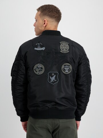 melns ALPHA INDUSTRIES Starpsezonu jaka