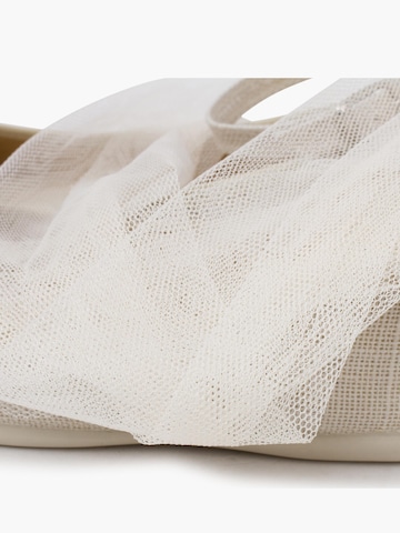 Ballerina 'Tulle Bow' di Pisamonas in beige