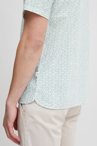 Coupe regular Chemise Casual Friday en vert