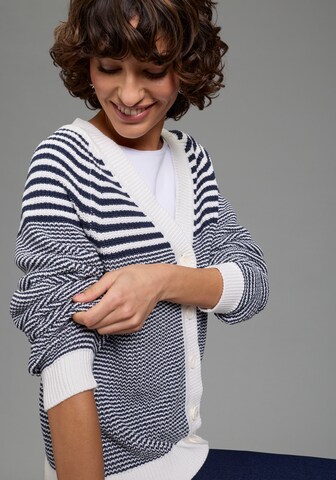 LAURA SCOTT Knit Cardigan in Grey