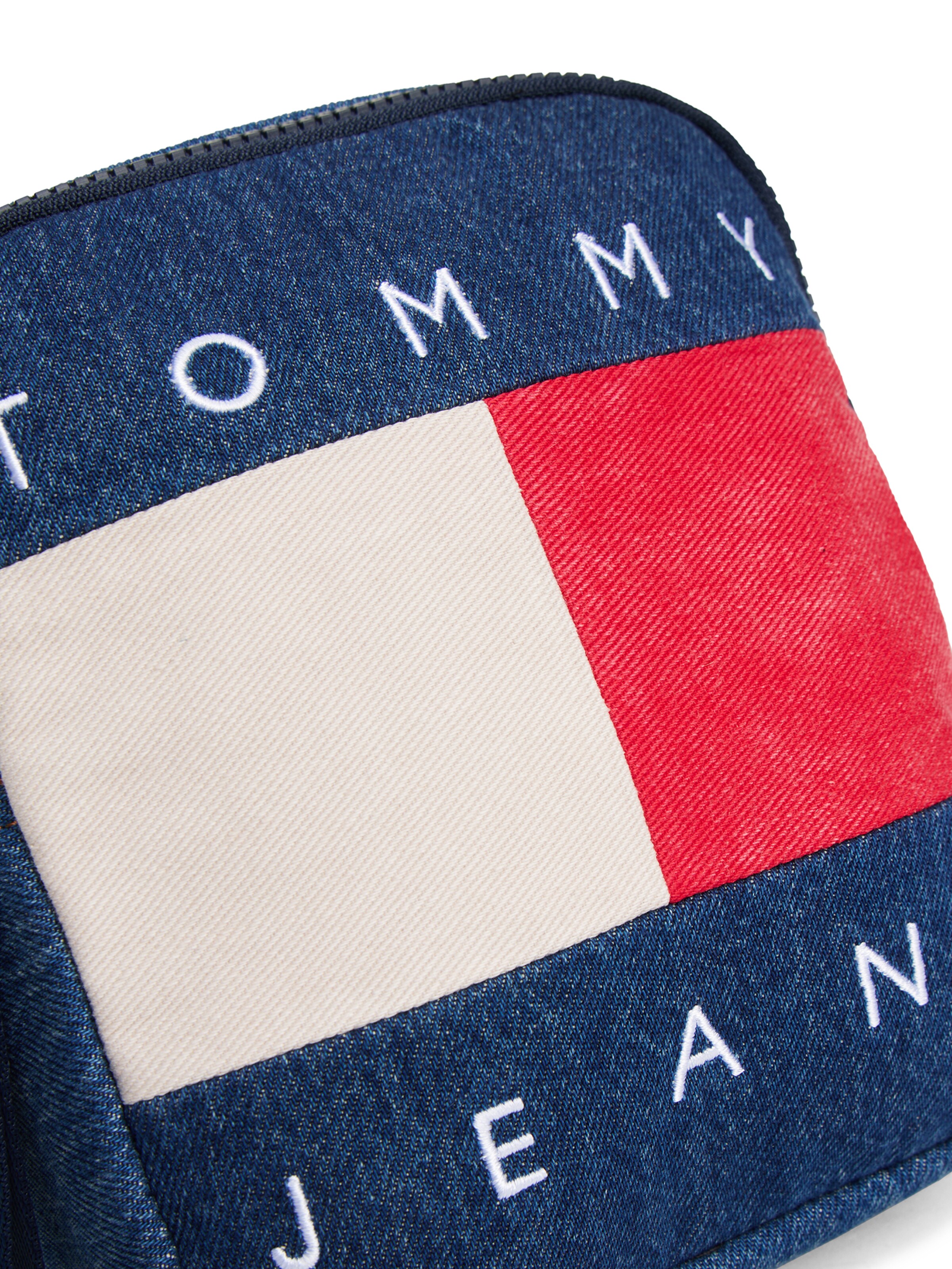 Tommy Jeans Axelremsväska i blå