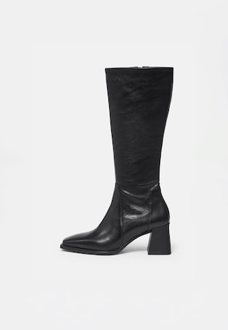 VAGABOND SHOEMAKERS Čižmy 'HEDDA' - Čierna: predná strana