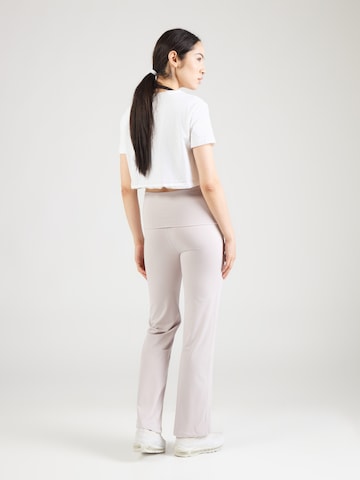 Nike Sportswear - Flared Calças em roxo