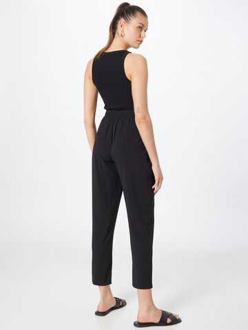 Regular Pantalon à pince 'Brianna' Soft Rebels en noir