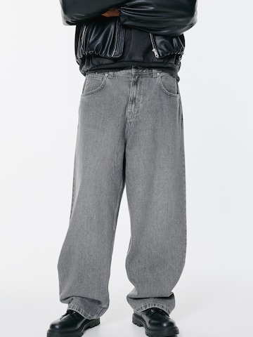 Baggy Jean Pull&Bear en gris : devant