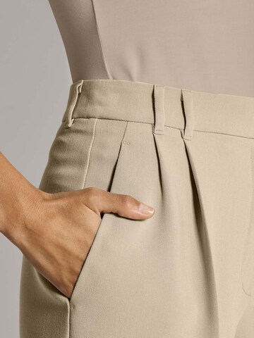 Effilé Pantalon à pince MADELEINE en beige