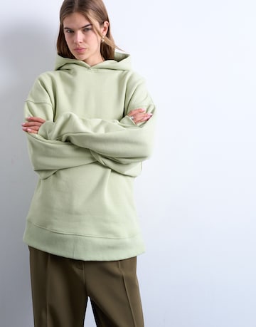 TOPSHOP - Sweatshirt 'CATE' em verde: frente