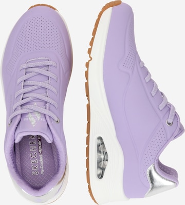 SKECHERS - Sapatilhas baixas 'Uno' em roxo