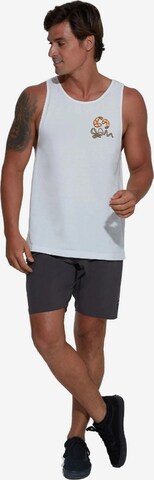 69Slam - Camiseta 'CAMISETA LOOSE FIT ROMAN NOODLE' en blanco: frente