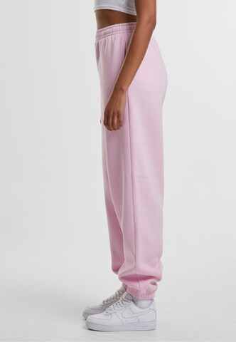Urban Classics Конический (Tapered) Штаны в Ярко-розовый