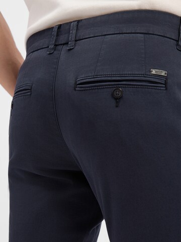 Coupe slim Pantalon chino 'Dylan' Finshley & Harding en bleu