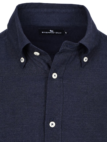 Steppin' out Regular fit Button Up Shirt in Blue