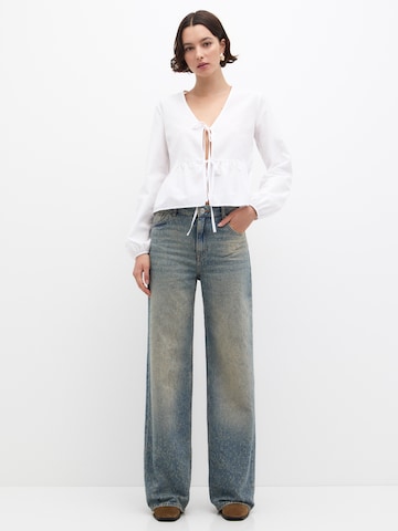 Pull&Bear Zvonové kalhoty Džíny – modrá