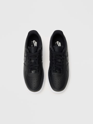 Nike Sportswear Trampki niskie 'Air Force 1 '07 SE' w kolorze czarny