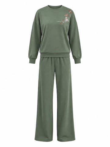 Lady Bersan Leisure suit in Green: front