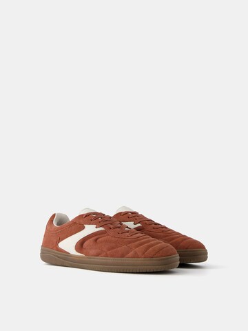 Bershka Sneaker low i brun
