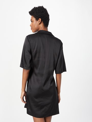 Monki - Vestido en negro