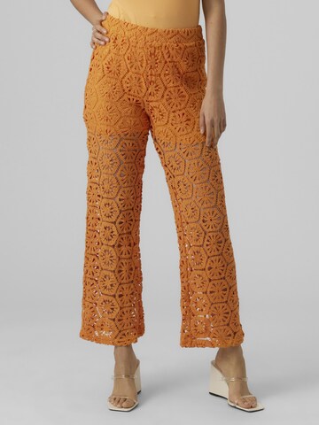 Regular Pantalon VERO MODA en orange : devant