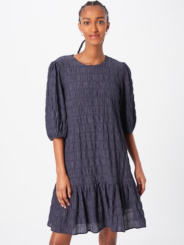 Robe 'Charlotta' SOAKED IN LUXURY en bleu : devant