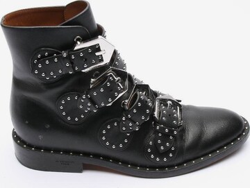 Givenchy Dress Boots in 41 in Black: front