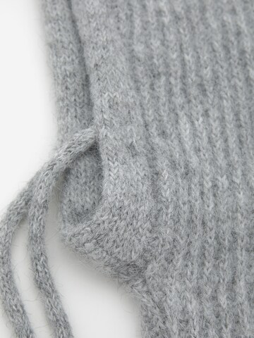 Pull&Bear Balaclava in Grau