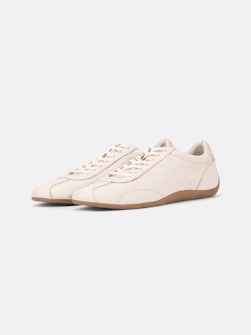VAGABOND SHOEMAKERS Sneakers laag 'Hollie' in Beige
