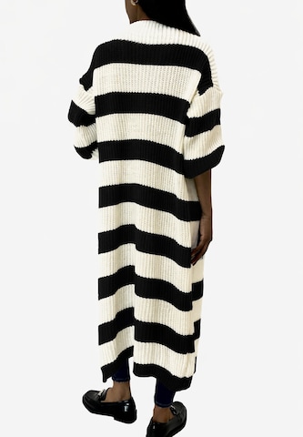 Cappotto in maglia di Elara in beige