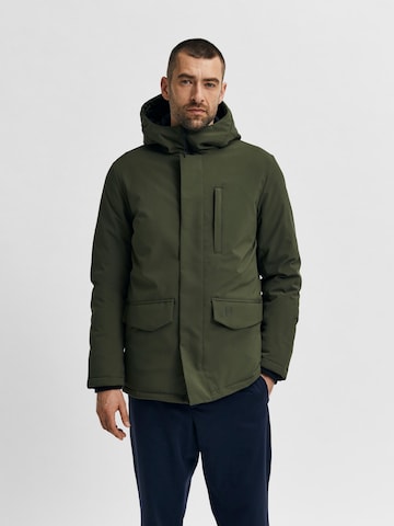 SELECTED HOMME Winter jacket 'Piet' in Green: front