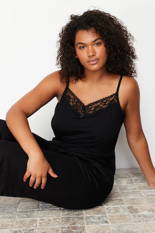 Trendyol Curve - Pijama en negro