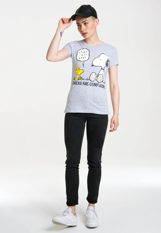 LOGOSHIRT Shirt 'Snoopy' in Grijs