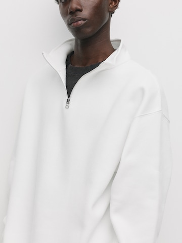 Sweat-shirt Pull&Bear en blanc