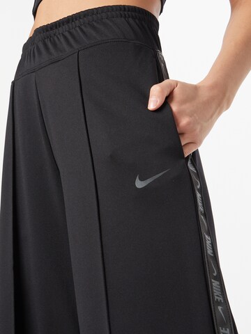 Nike Sportswear Wide Leg Bukser 'Tape' i sort