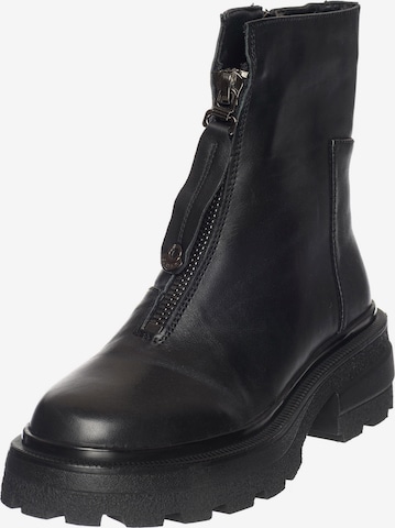 CESARE GASPARI Boots in Black: front