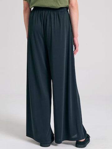Loosefit Pantaloni di Funky Buddha in nero