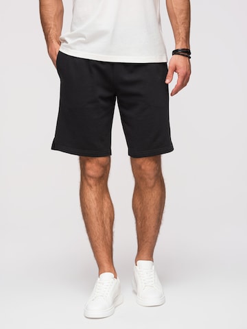 Ombre Regular Chino trousers in Black: front