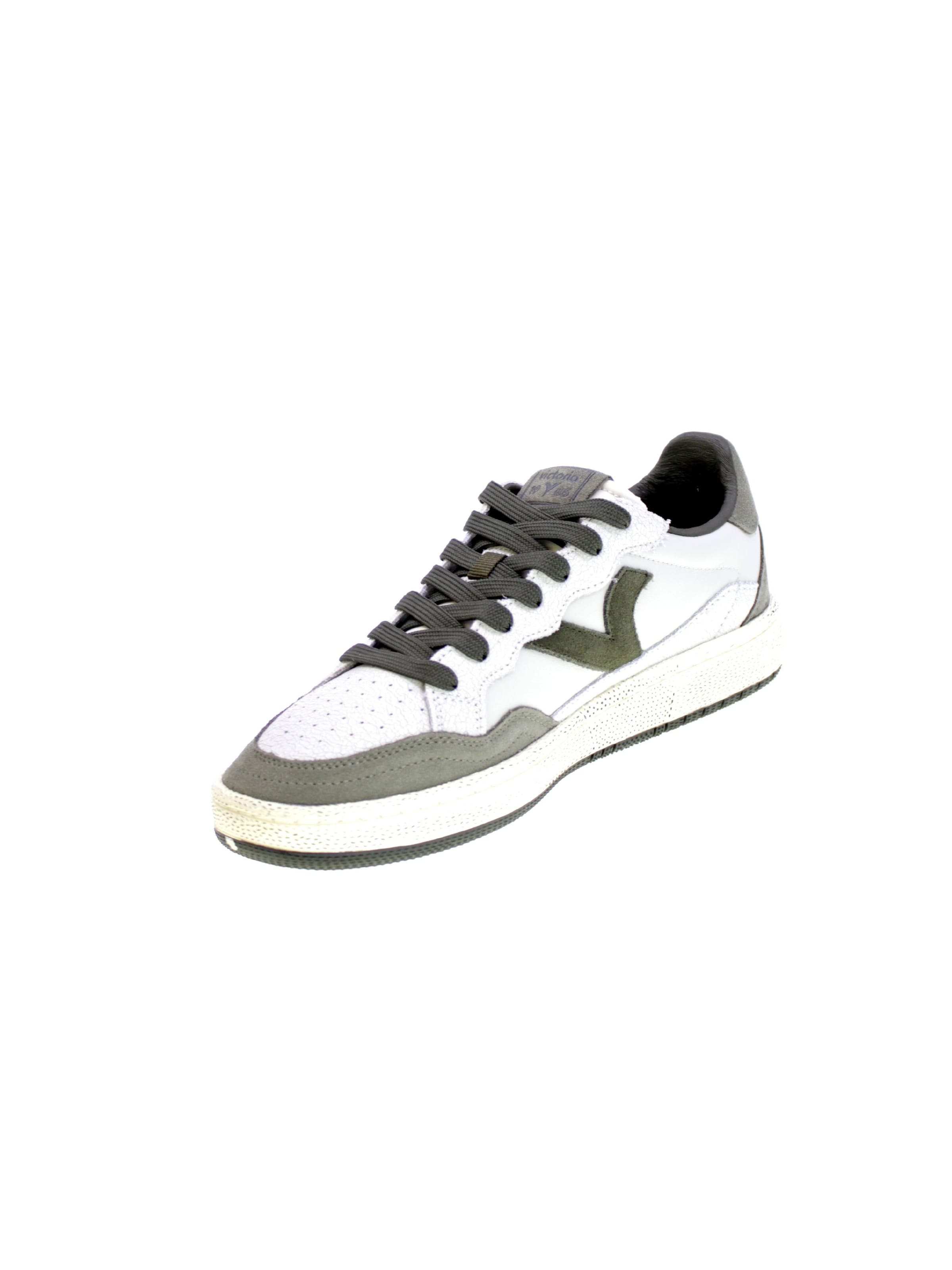 Scarpa sportiva di victoria in verde