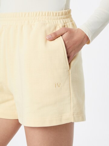 Givn Berlin Loose fit Pants 'Lulu' in Yellow